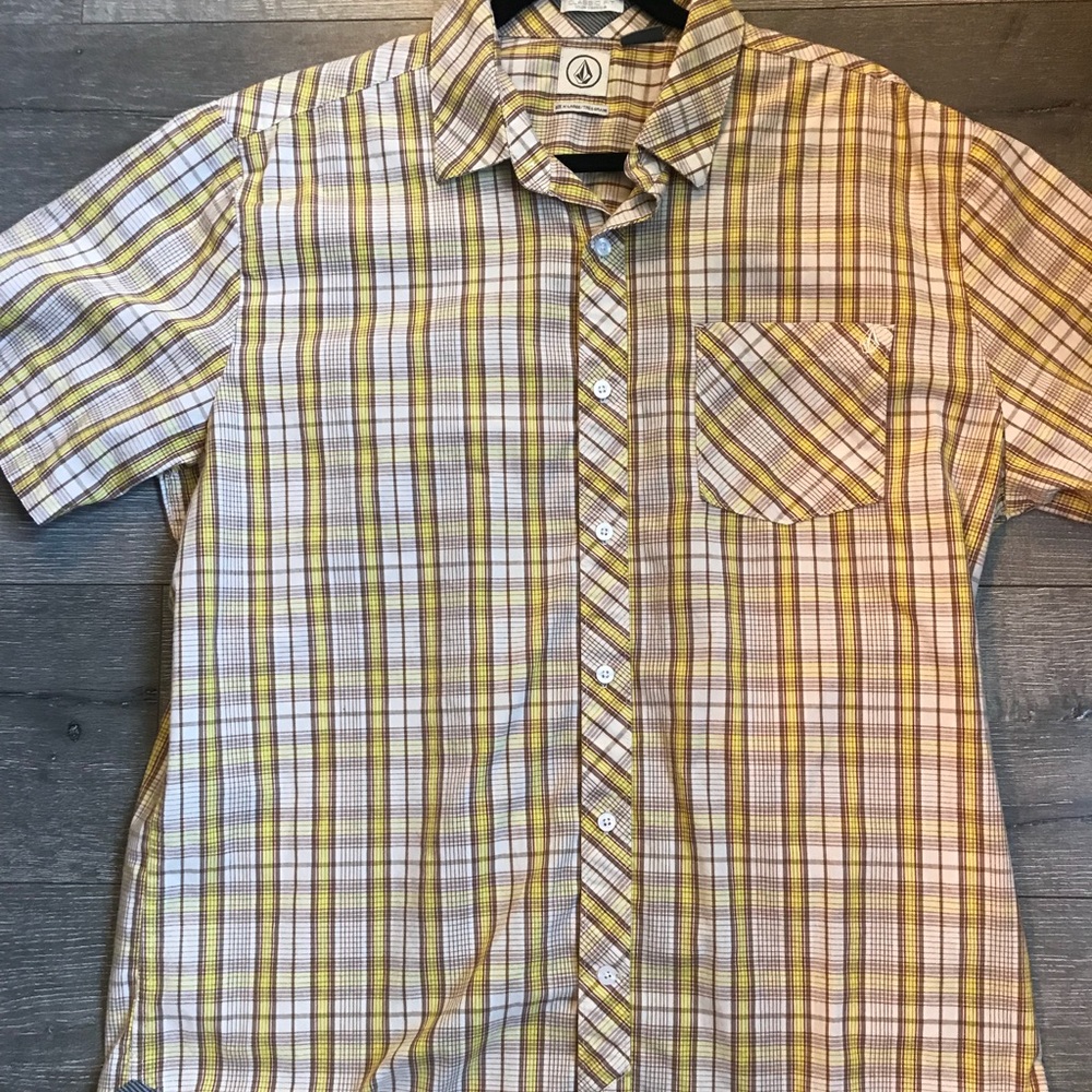 Men’s Volcom Button Down